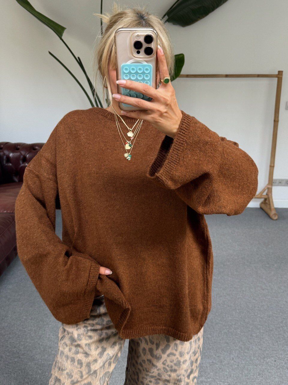 KAHVERENGİ BİSİKLET YAKA TRİKO