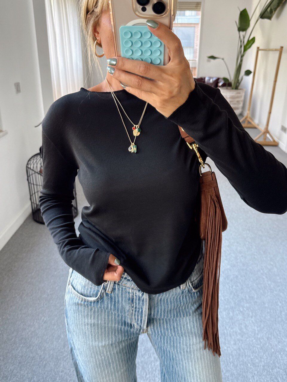 SİYAH SONSUZ KUMAŞ BLUZ