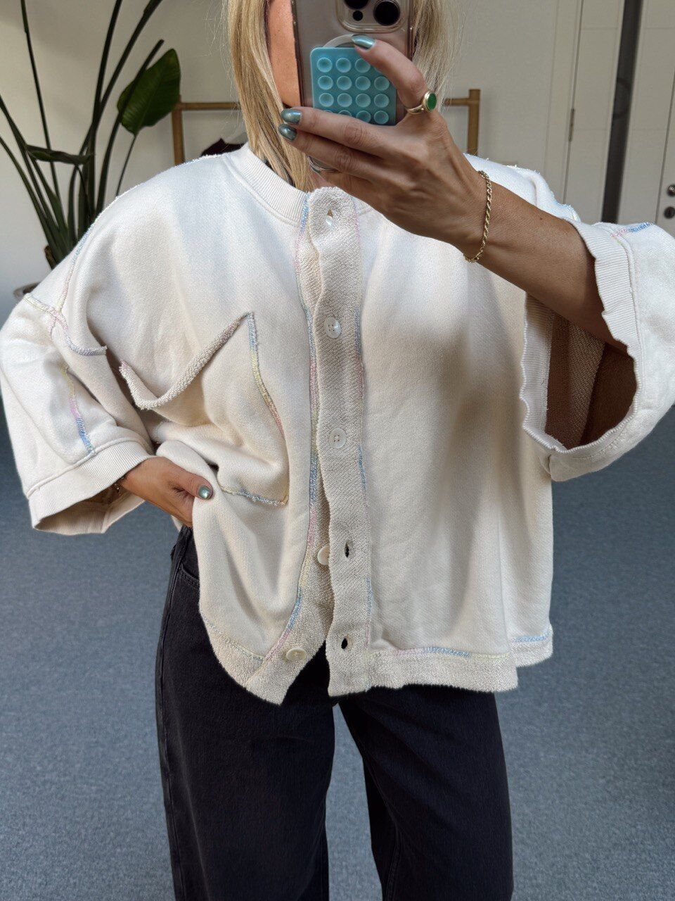 BEJ PAMUKLU DÜĞME DETAY İTHAL SWEATSHIRT