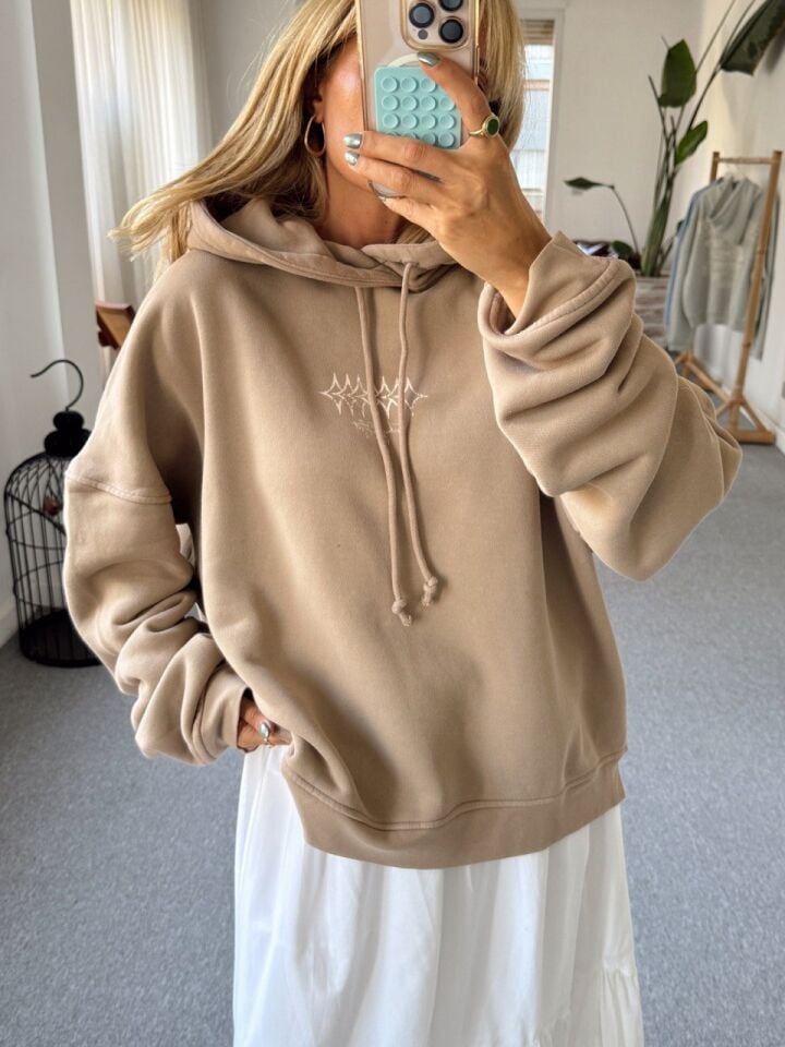 CAMEL EVERYWHERE BASKILI SWEATSHIRT