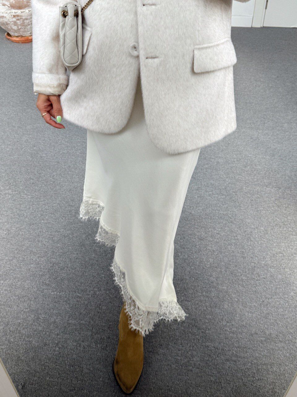 KREM DANTEL PARÇALI SATEN ETEK