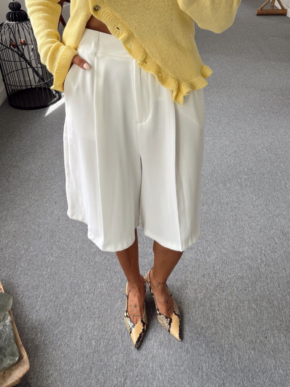 BEYAZ KREP KUMAŞ PENSLİ BERMUDA