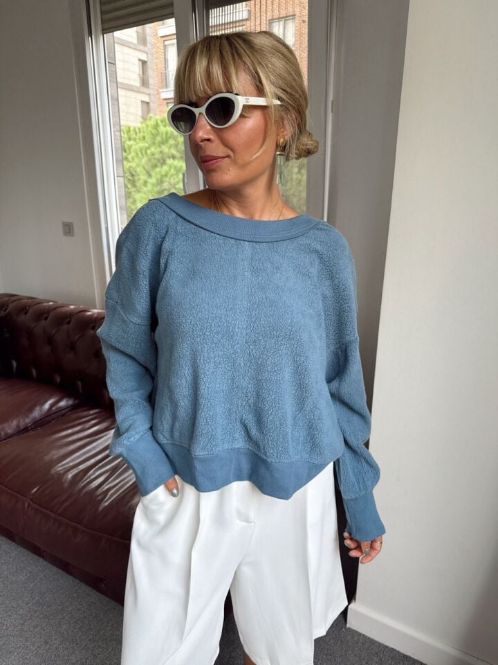 MAVİ ORGANİK PAMUK SIRT DETAY İTHAL SWEAT