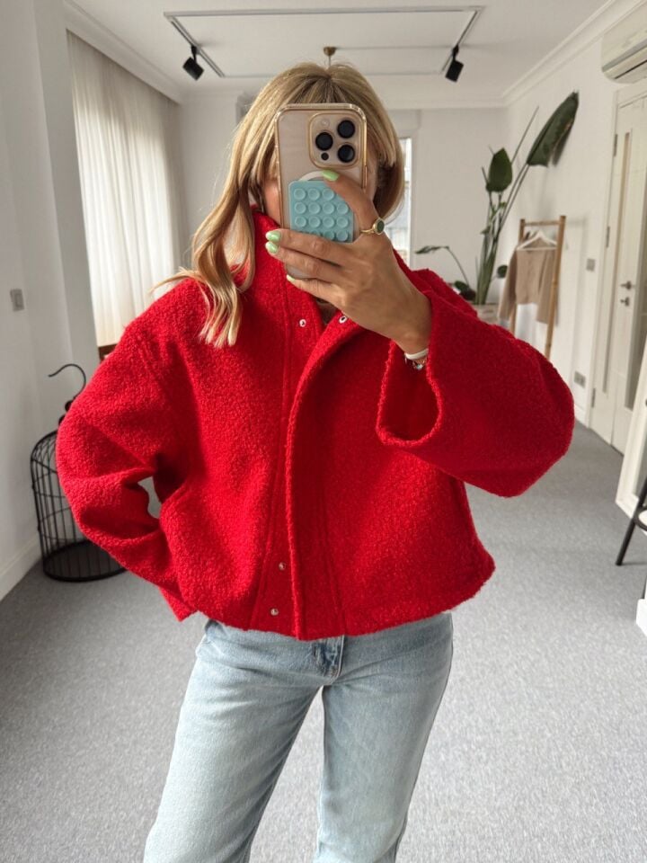 KIRMIZI BUKLET CEKET