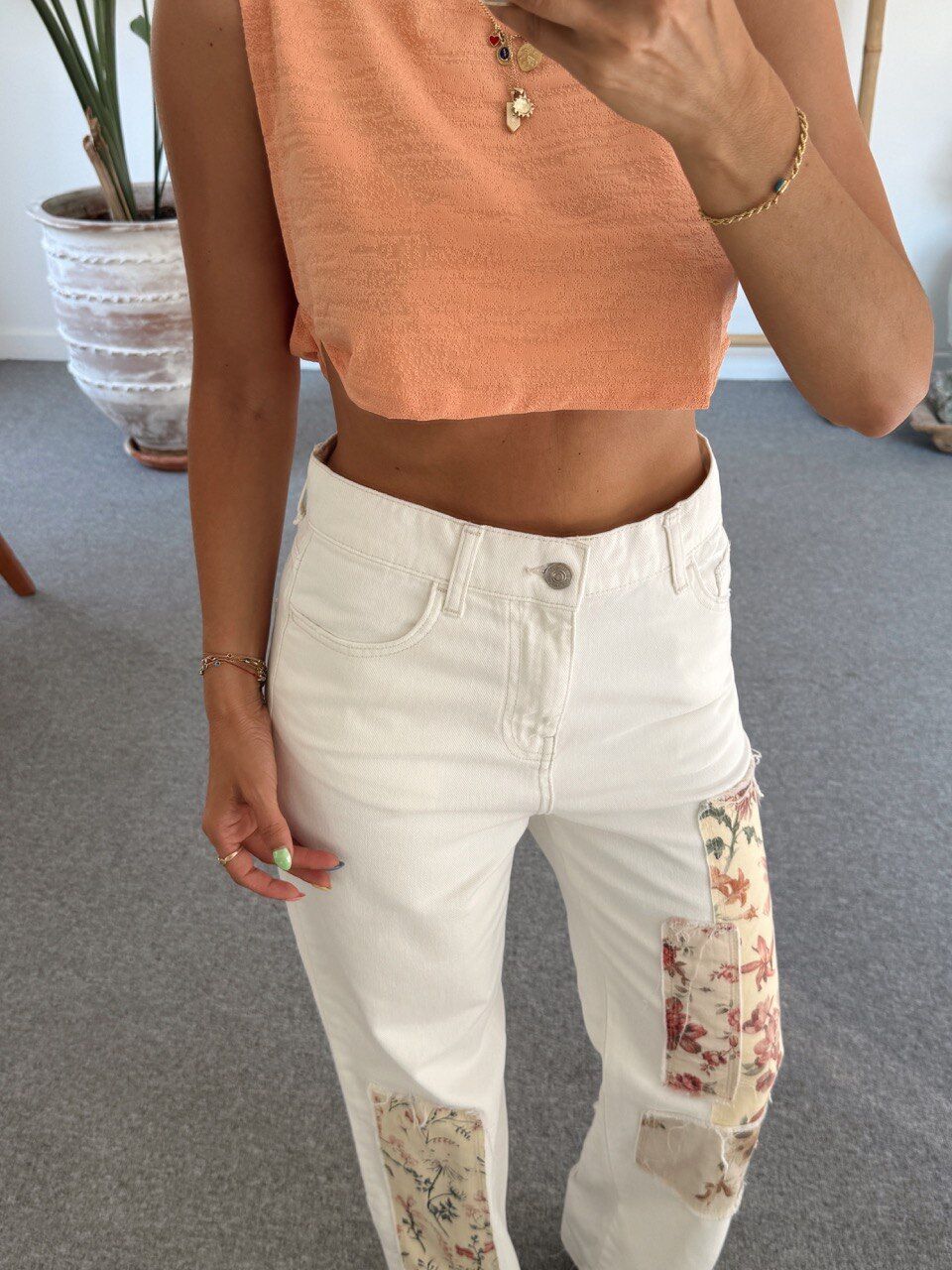 BEYAZ ÇİÇEK DESEN PARÇALI DENIM PANTOLON