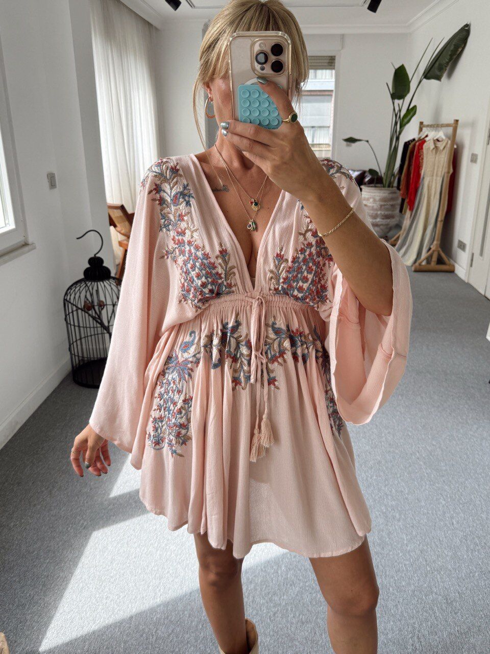 PUDRA İŞLEMELİ İTHAL ELBİSE