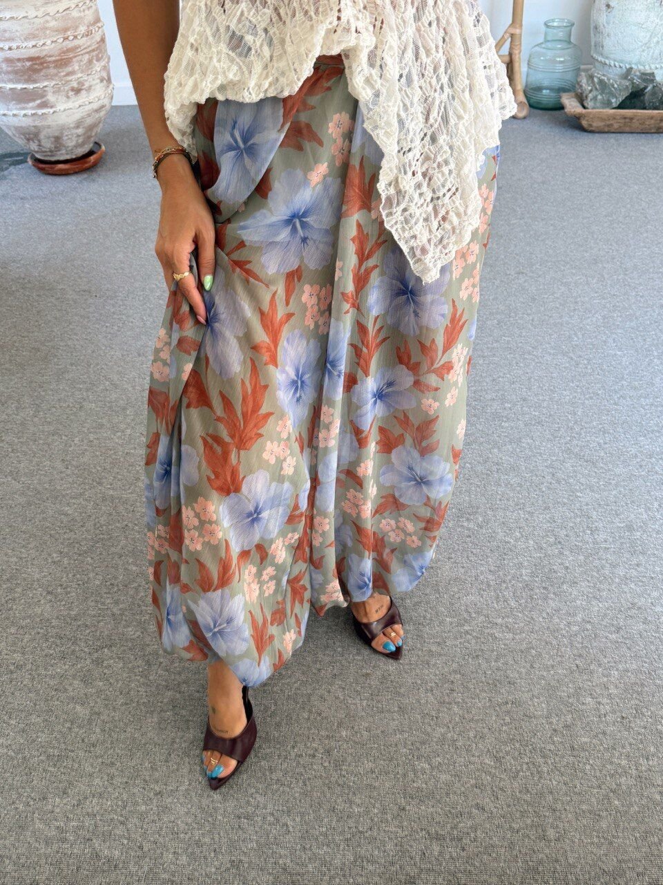 MAVİ ÇİÇEK DESEN ASTARLI ŞALVAR PANTOLON