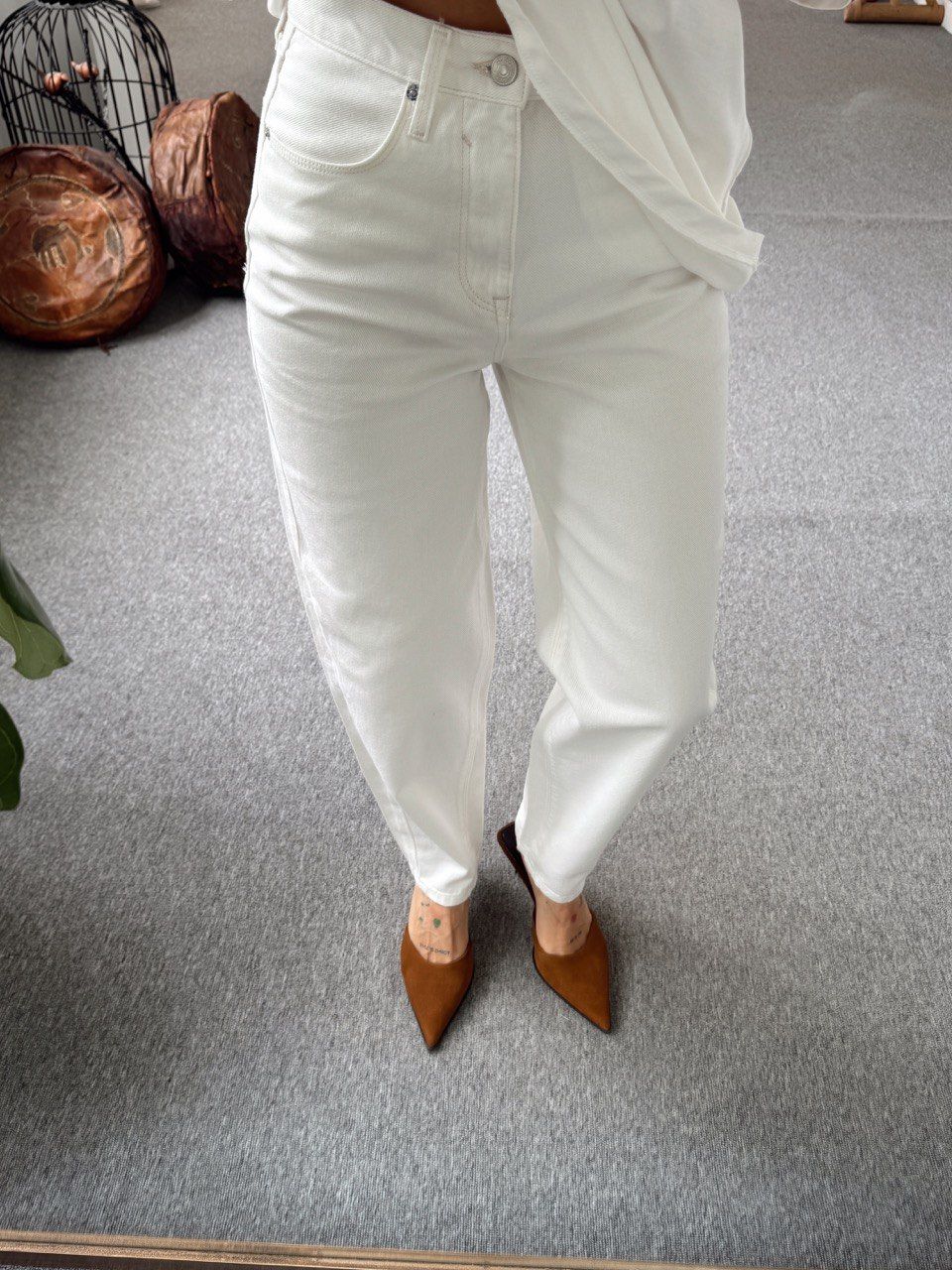 BEYAZ YÜKSEK BEL MOM JEAN