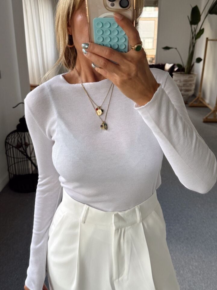 BEYAZ SONSUZ KUMAŞ BLUZ