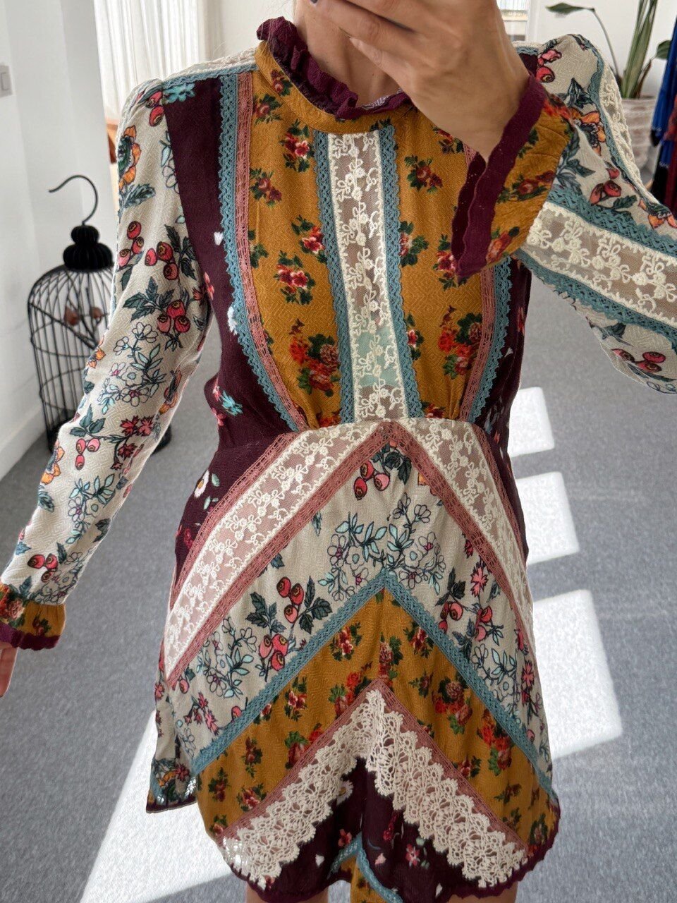 PATCH WORK DESEN İŞLEMELİ İTHAL ELBİSE