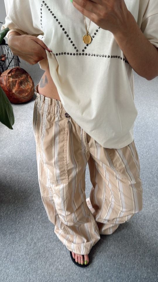 KREM ÇİZGİLİ PARAŞÜT PANTOLON