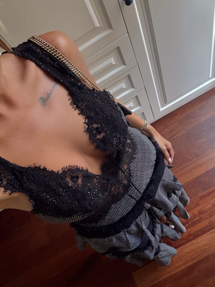 PUANTİYE DESEN DANTEL PARÇALI İTHAL ELBİSE