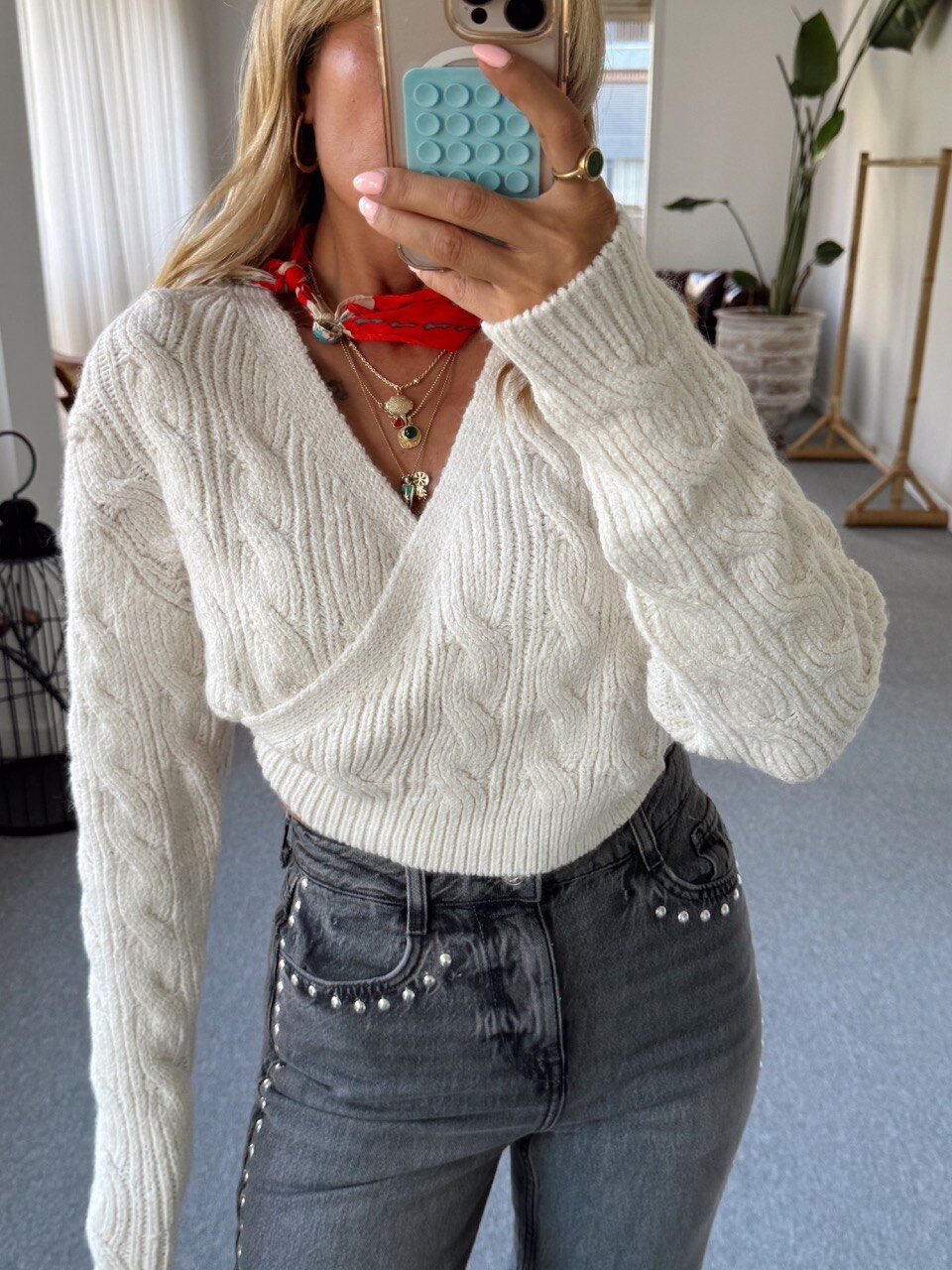 KREM KRUVAZE KISA KAZAK