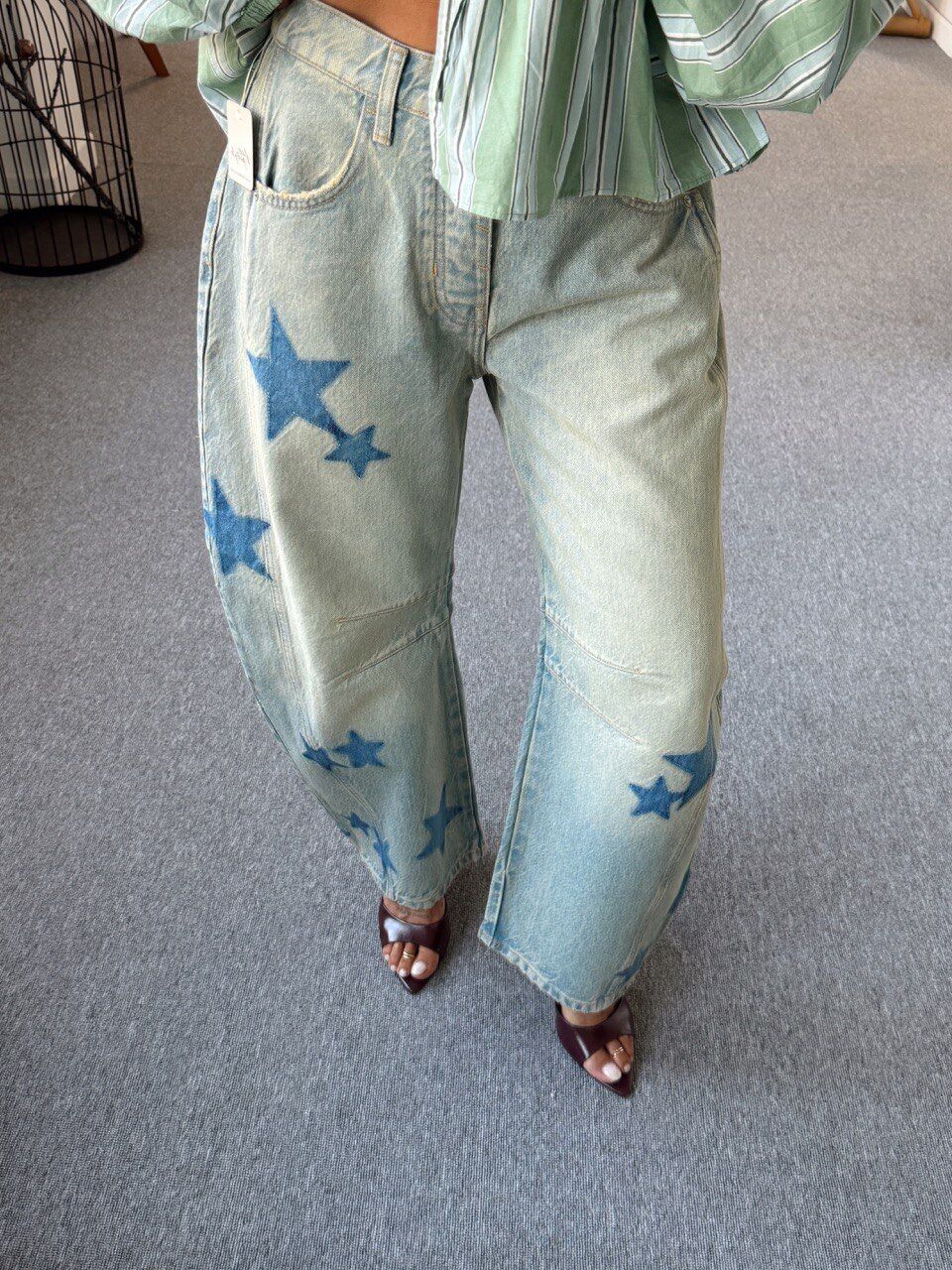 YILDIZ BASKILI BARREL JEAN