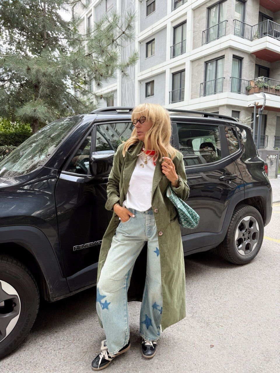 İTHAL KADİFE PALTO