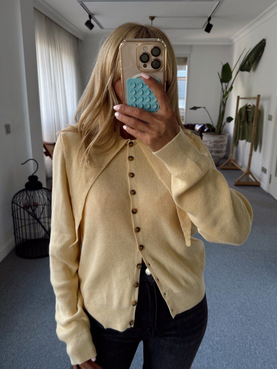 SARI YAKA DETAY HIRKA