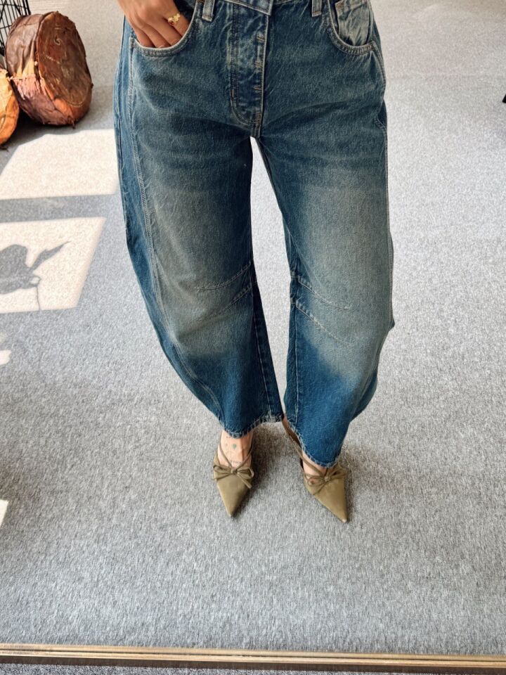 MAVİ YIKAMALI BARREL JEAN