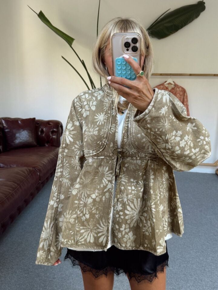 YEŞİL DESENLİ DENIM İTHAL CEKET