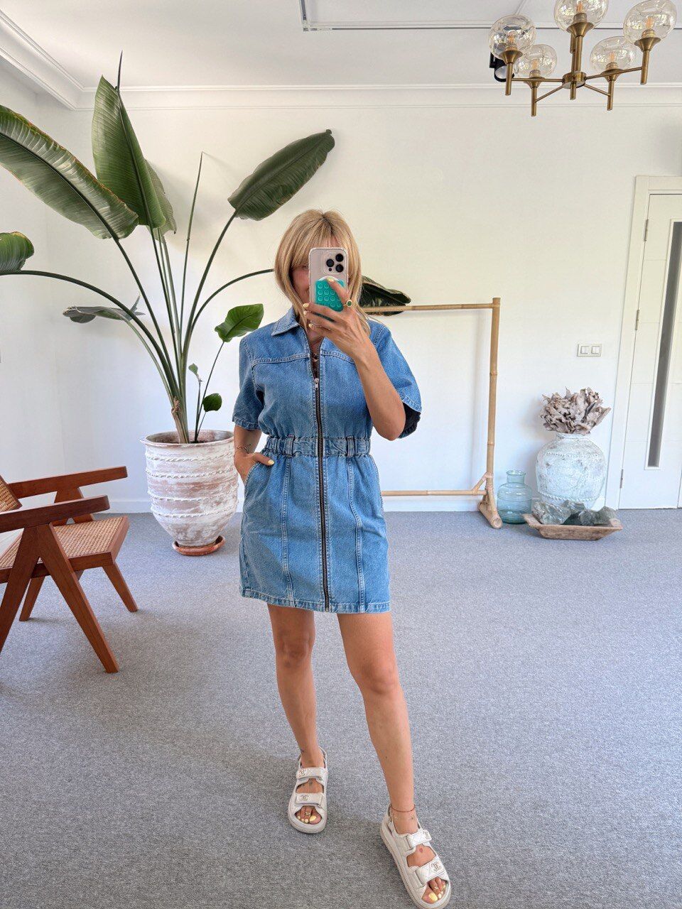 ÖNDEN FERMUARLI DENİM ELBİSE