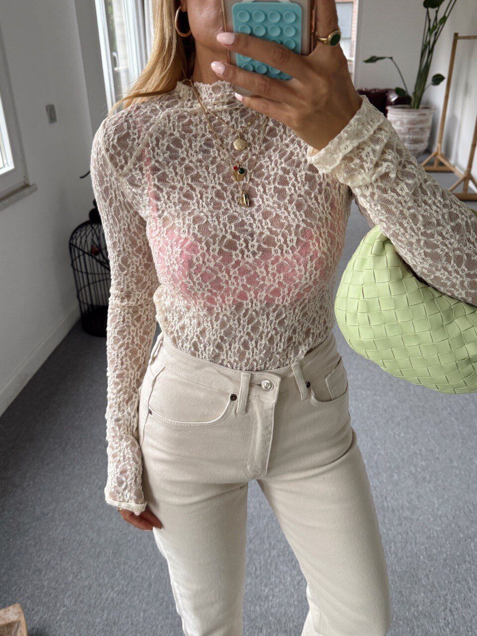 KEMİK RENGİ DANTEL BLUZ