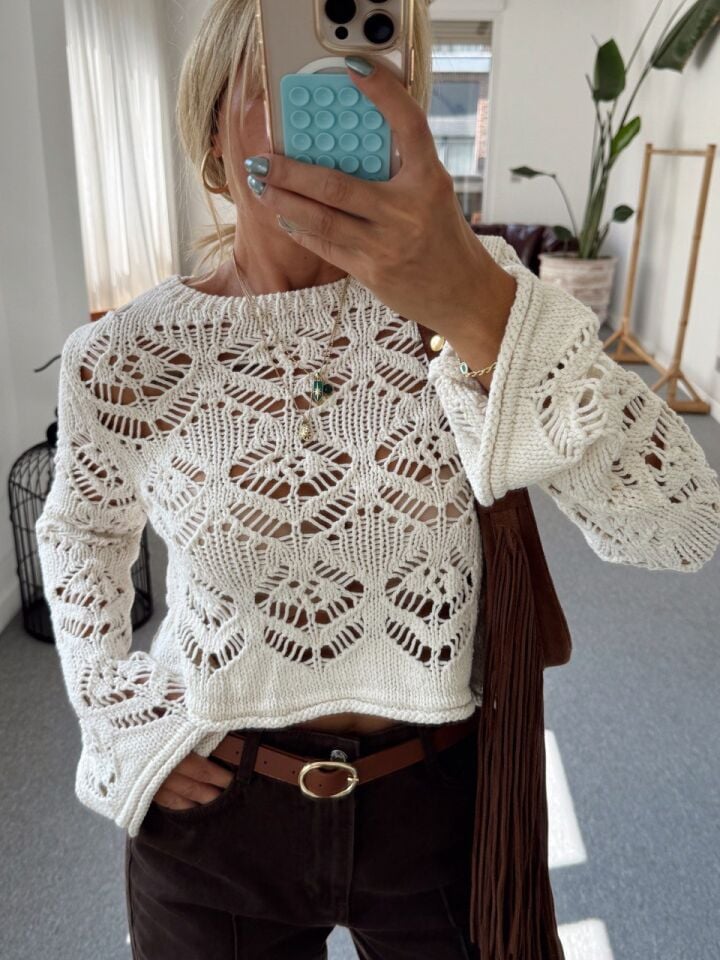 KREM SIRT DETAY MERSERİZE TRİKO