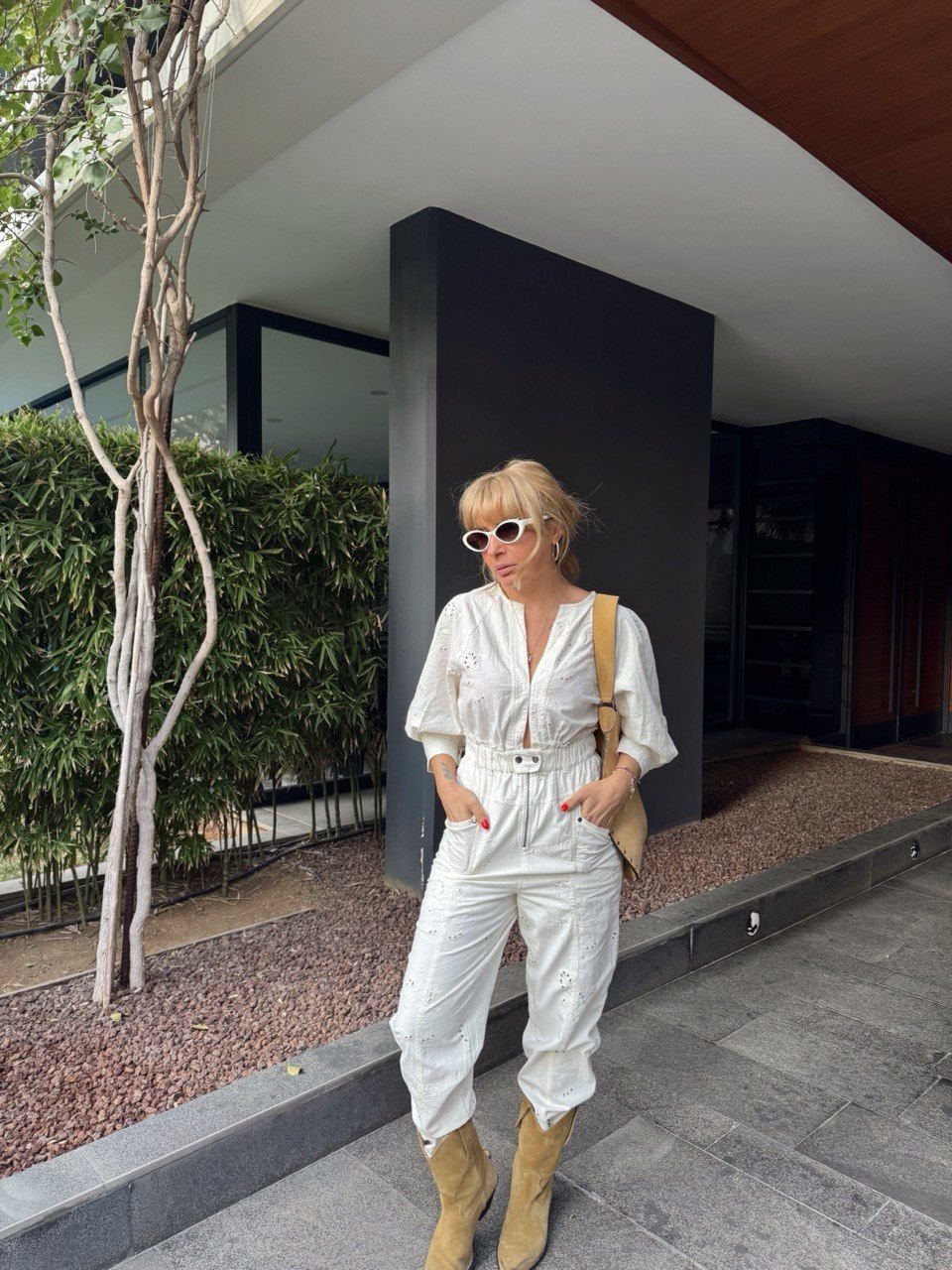 KIRIK BEYAZ GÜPÜRLÜ İTHAL TULUM