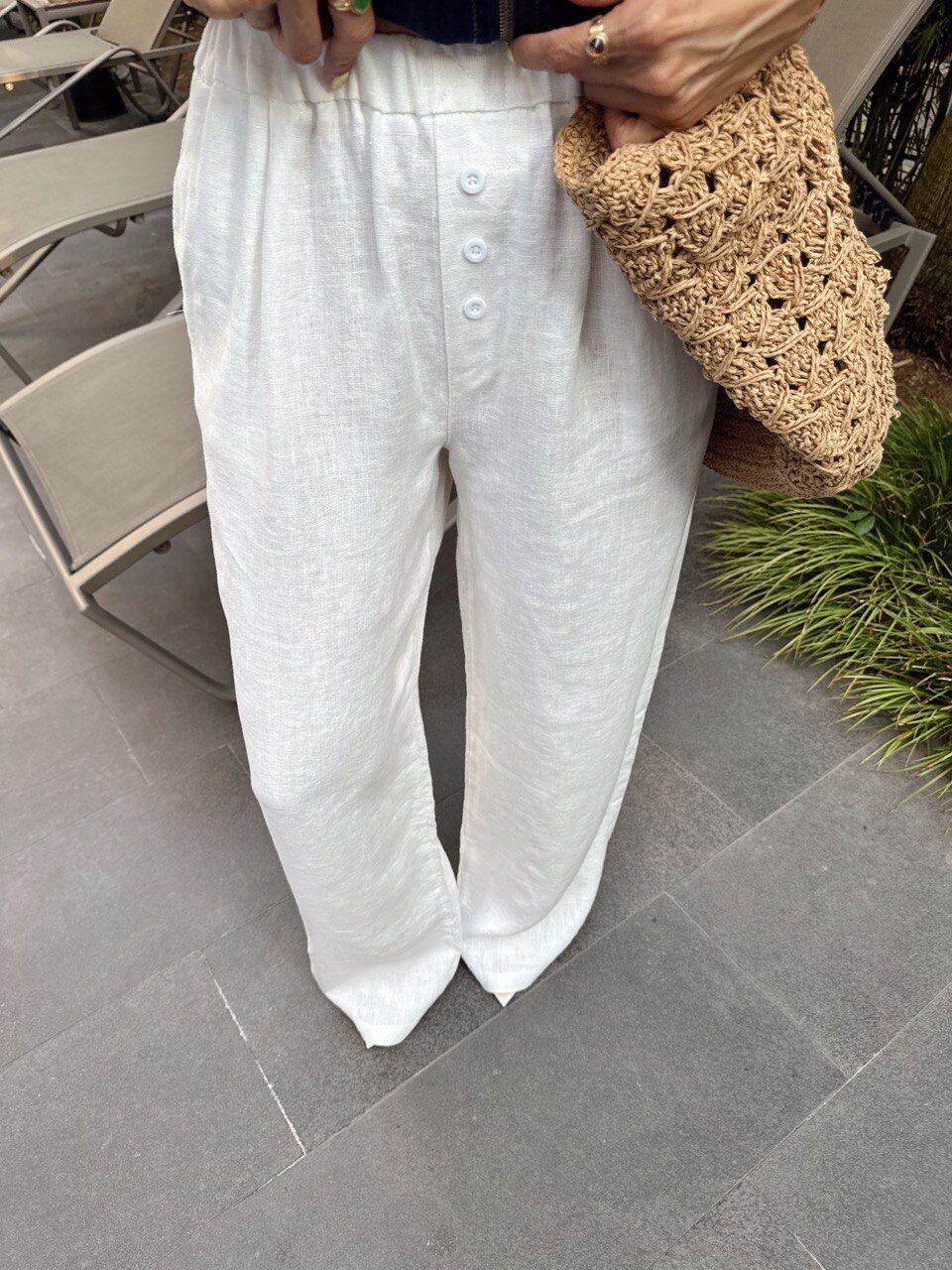 BEYAZ DÜĞME DETAY PANTOLON