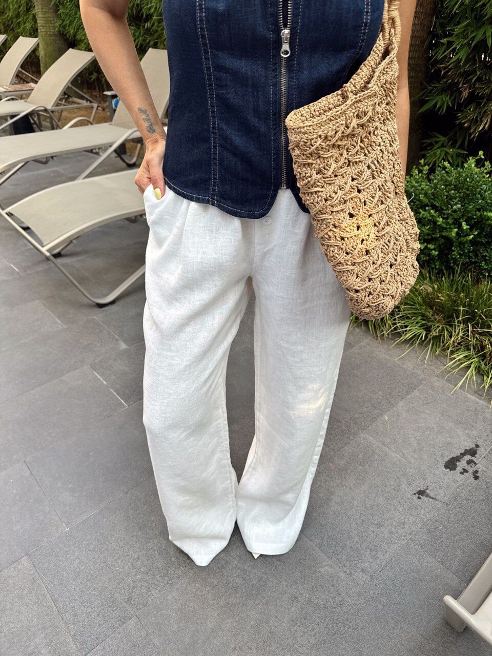 BEYAZ DÜĞME DETAY PANTOLON