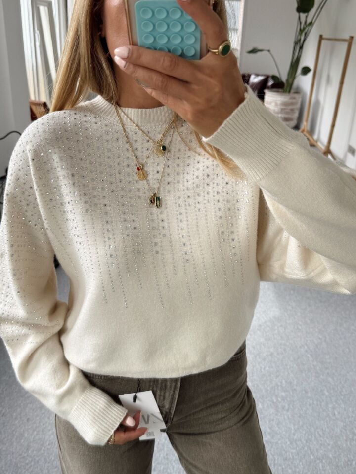 KREM TAŞ İŞLEMELİ İTHAL TRİKO