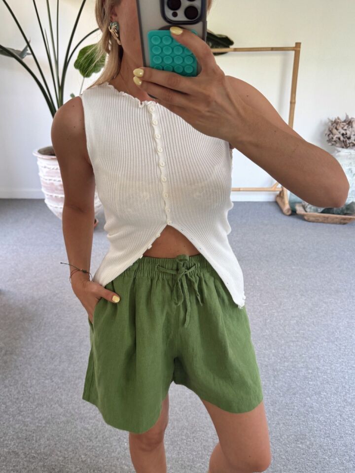 YEŞİL HAM KETEN ŞORT