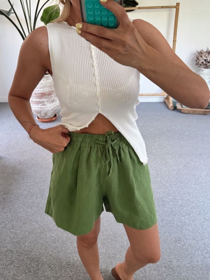 YEŞİL HAM KETEN ŞORT