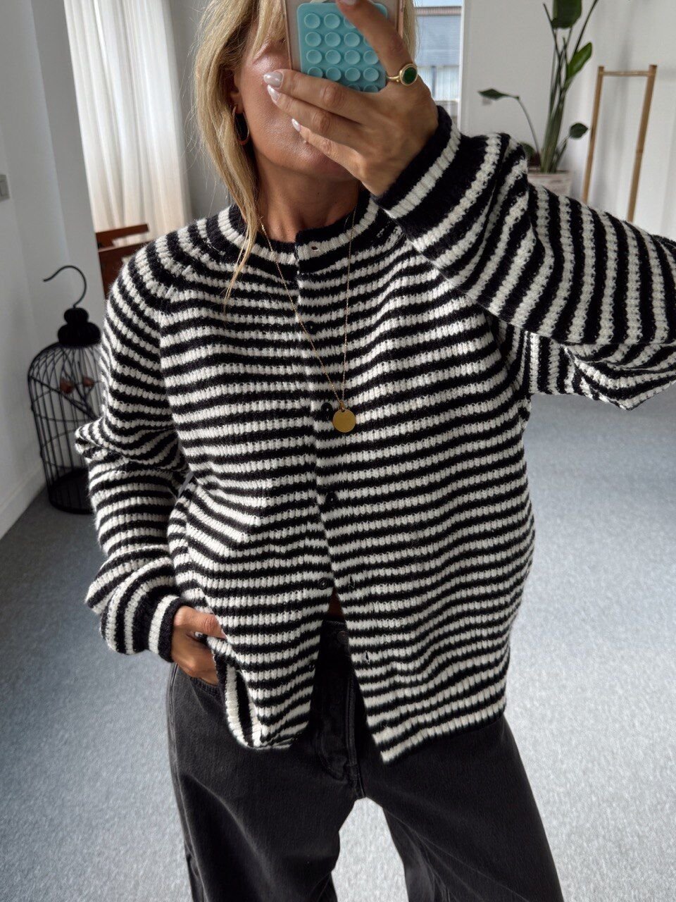 SİYAH-BEYAZ ÇİZGİLİ HIRKA