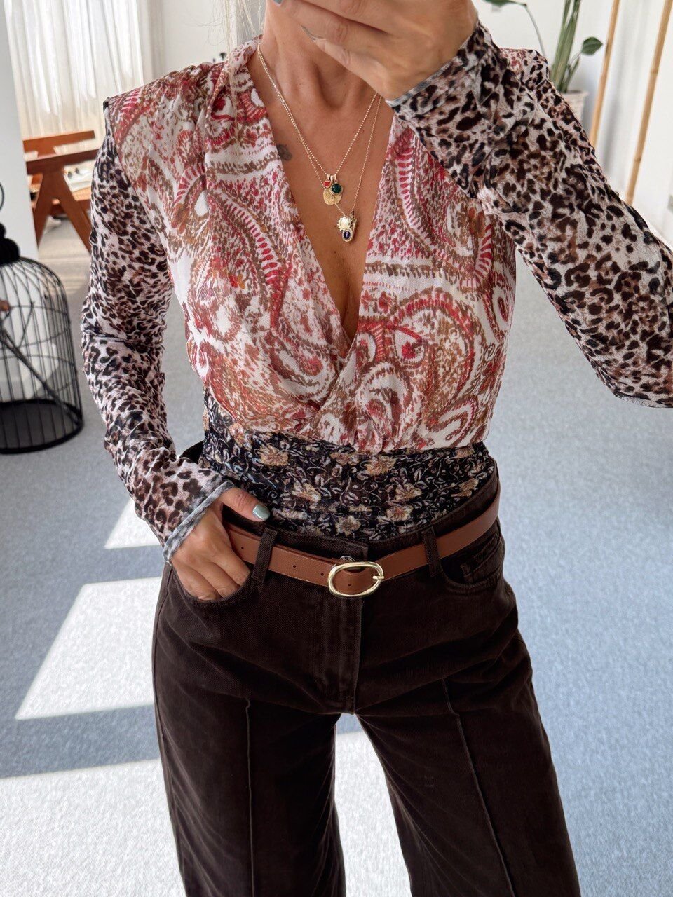 ÇİÇEK DESEN KRUVAZE VATKALI BLUZ