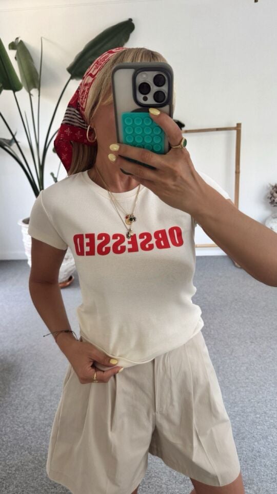 OBSESSED BASKILI TSHİRT