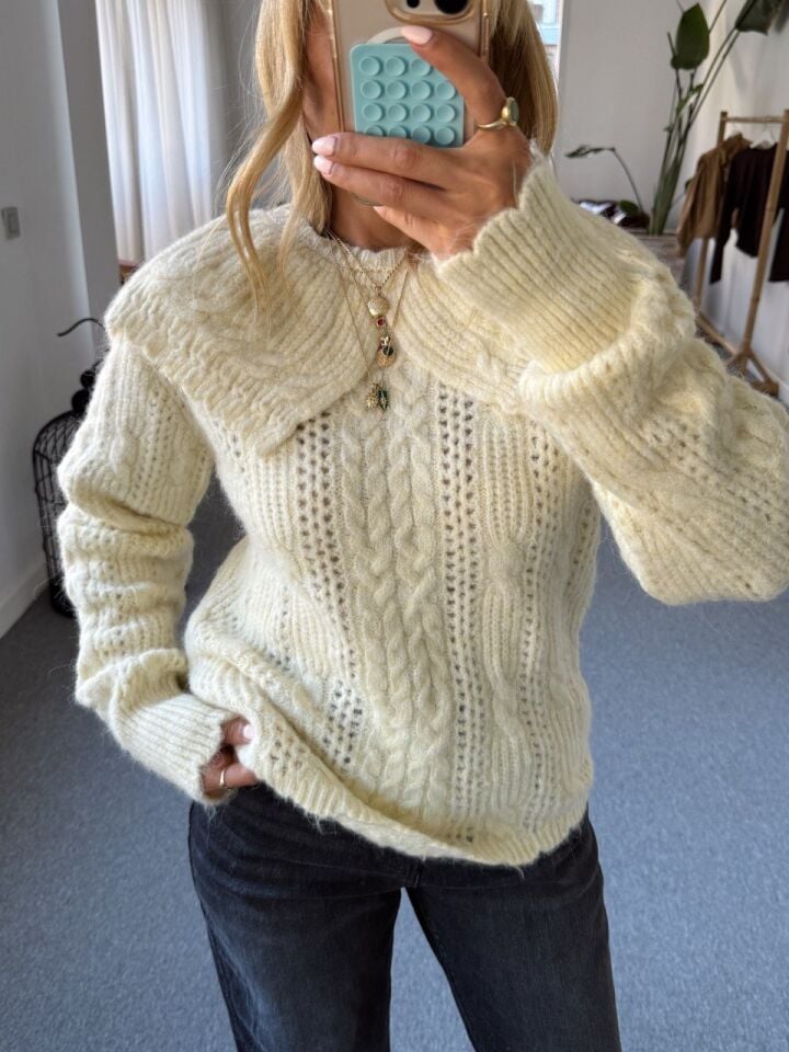 SARI YAKA DETAY KAZAK