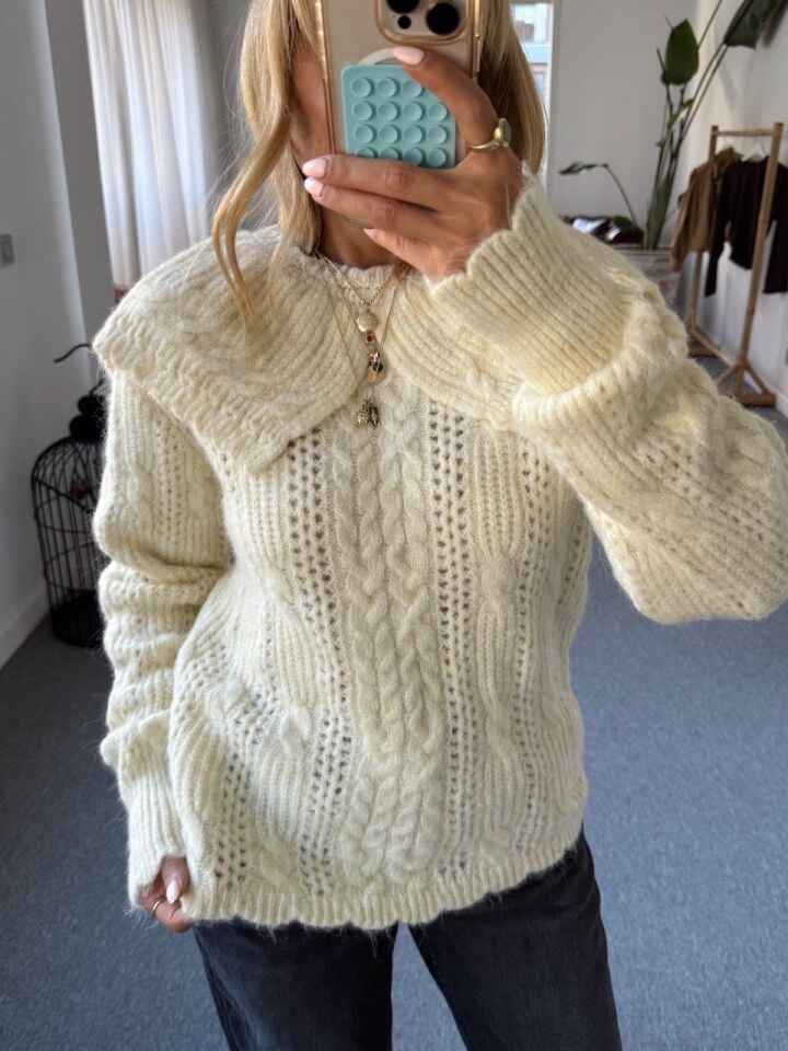 SARI YAKA DETAY KAZAK