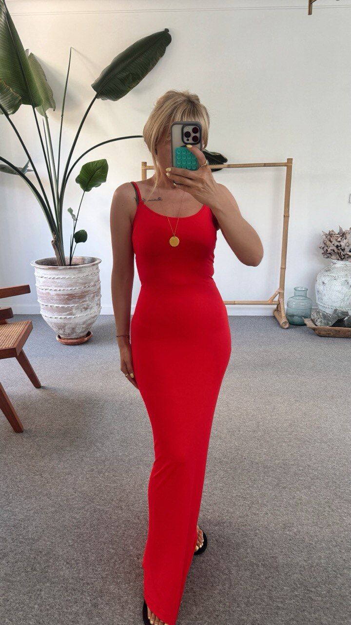 KIRMIZI ASKILI JARSE ELBİSE