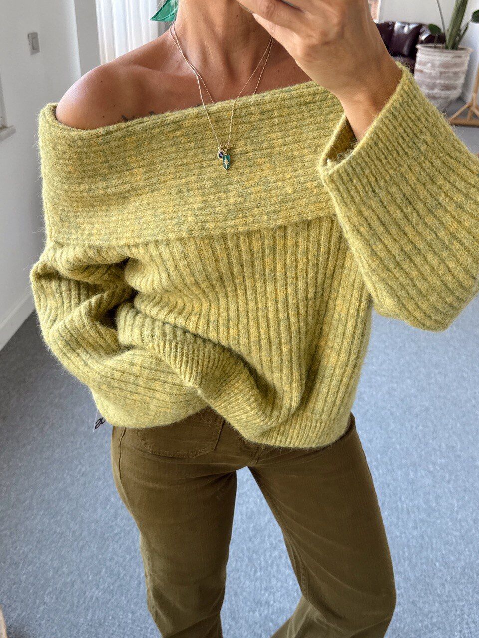 KÜF YEŞİLİ TRİKO KAZAK