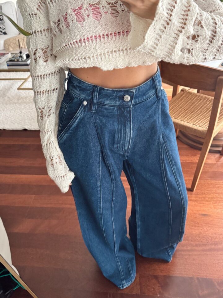 KOYU MAVİ PİLİ DETAY JEAN