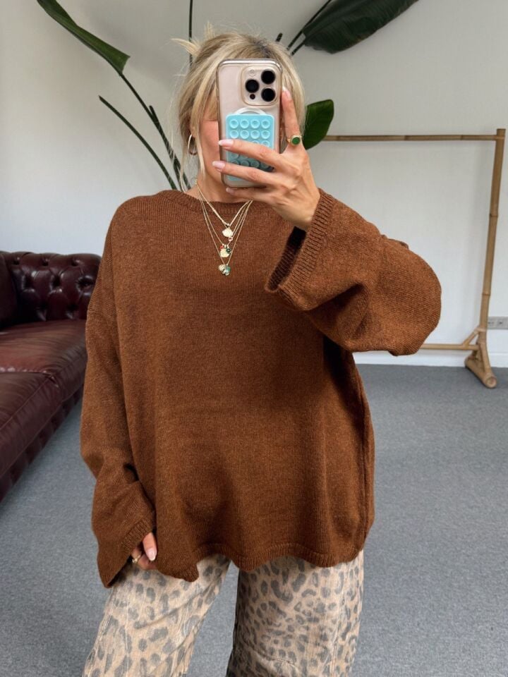 KAHVERENGİ BİSİKLET YAKA TRİKO