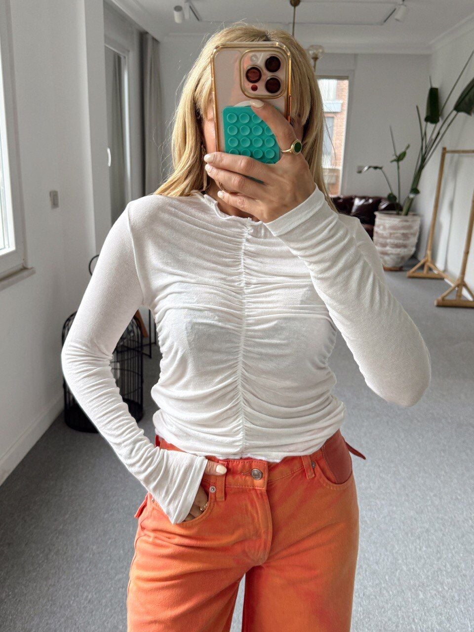 BEYAZ BÜZGÜ DETAYLI BLUZ