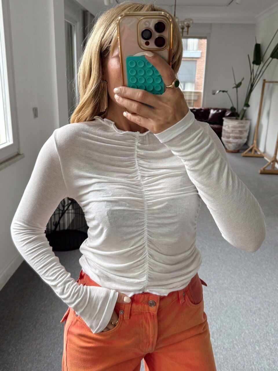 BEYAZ BÜZGÜ DETAYLI BLUZ