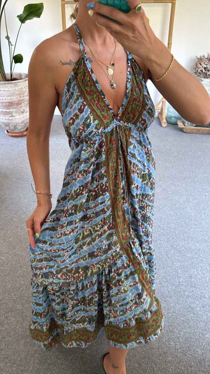 AÇIK MAVİ ŞAL DESENLİ İTHAL ELBİSE