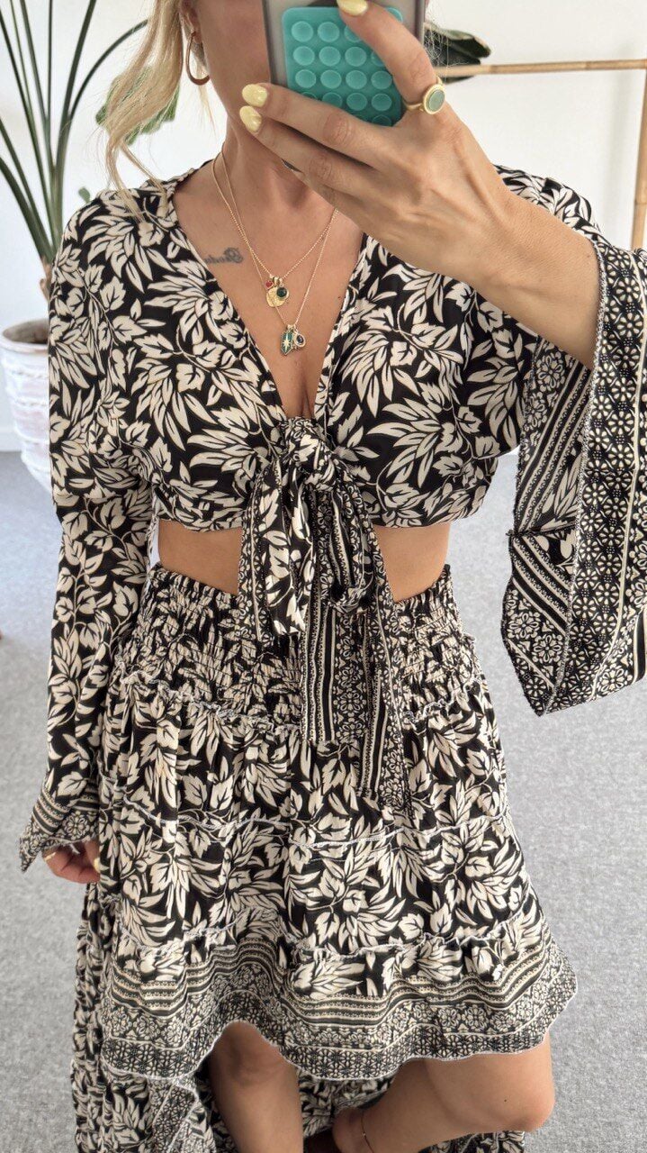 ÇİÇEK DESEN İPEK BLUZ ETEK TAKIM