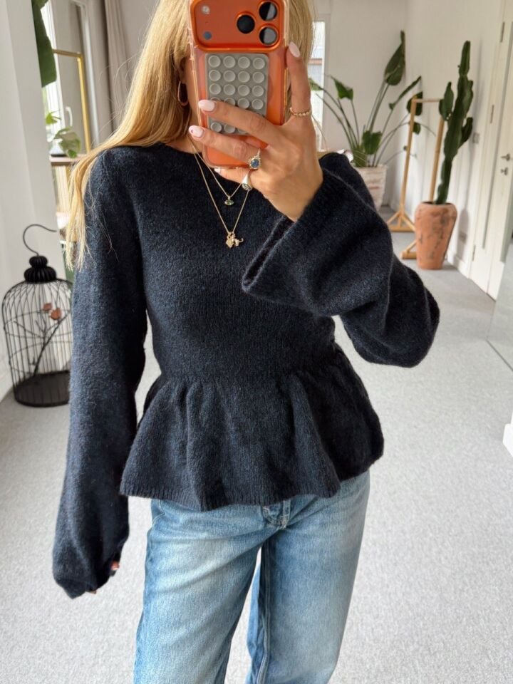 LACİVERT PEPLUM KAZAK
