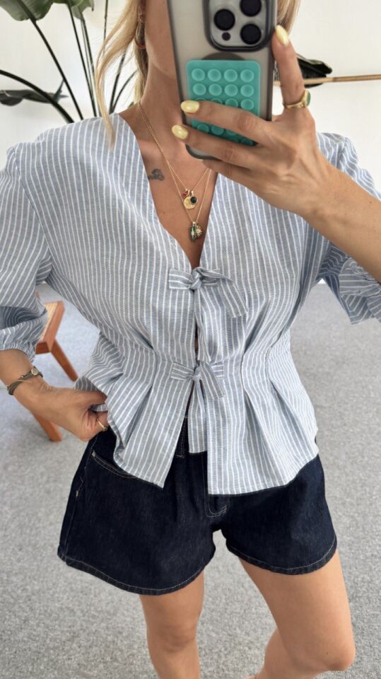 MAVİ ÇİZGİLİ BAĞLAMALI GÖMLEK