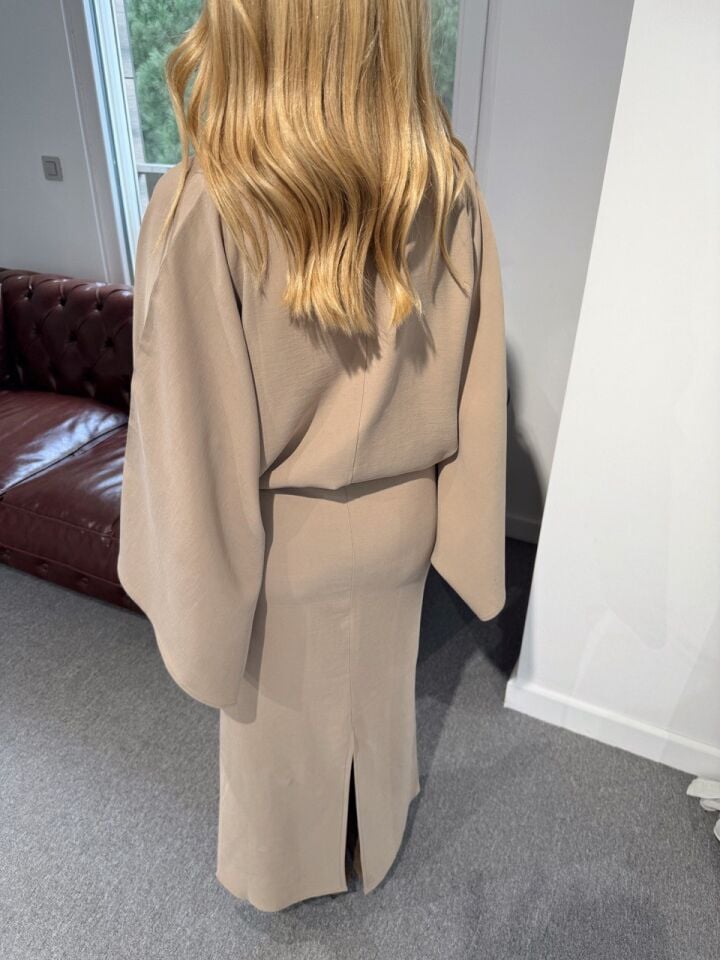 BEJ YARASA KOL TENSEL KUMAŞ  ELBİSE