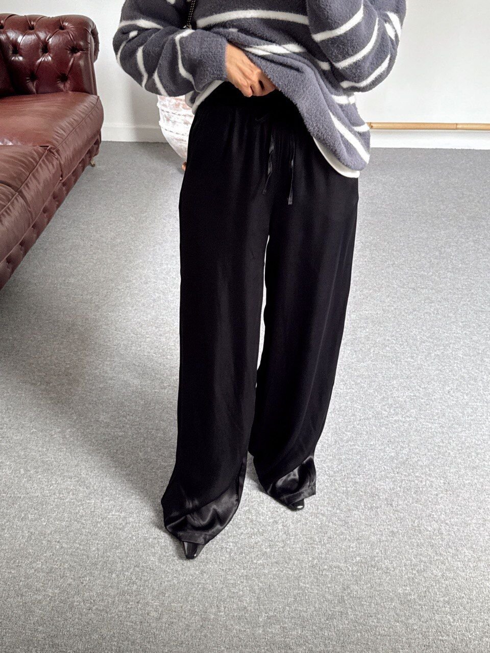 SİYAH YÜKSEK BEL SATEN PANTOLON