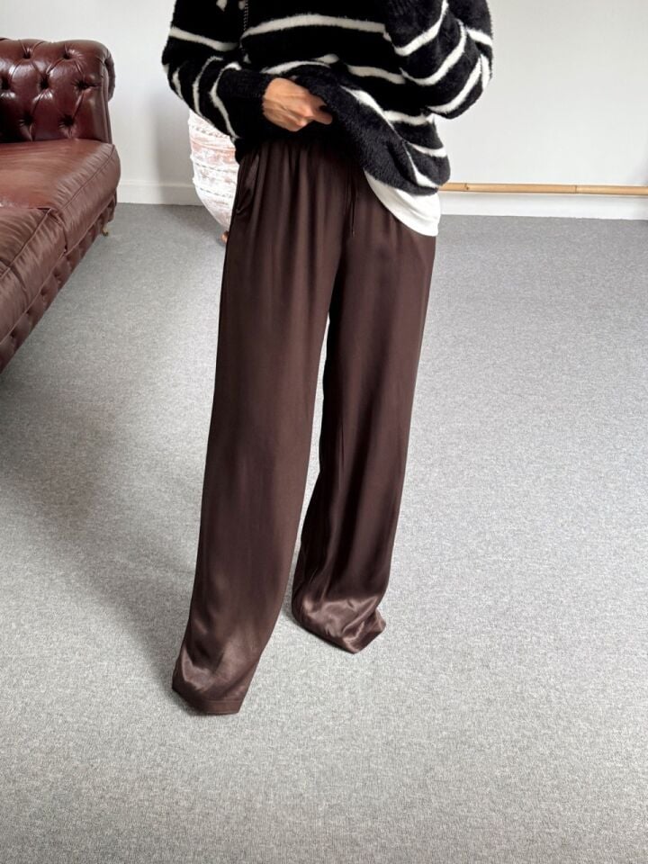 KAHVE YÜKSEK BEL SATEN PANTOLON