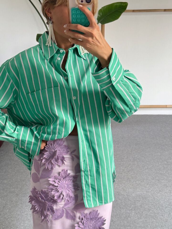 YEŞİL ÇİZGİLİ OVERSIZE GÖMLEK